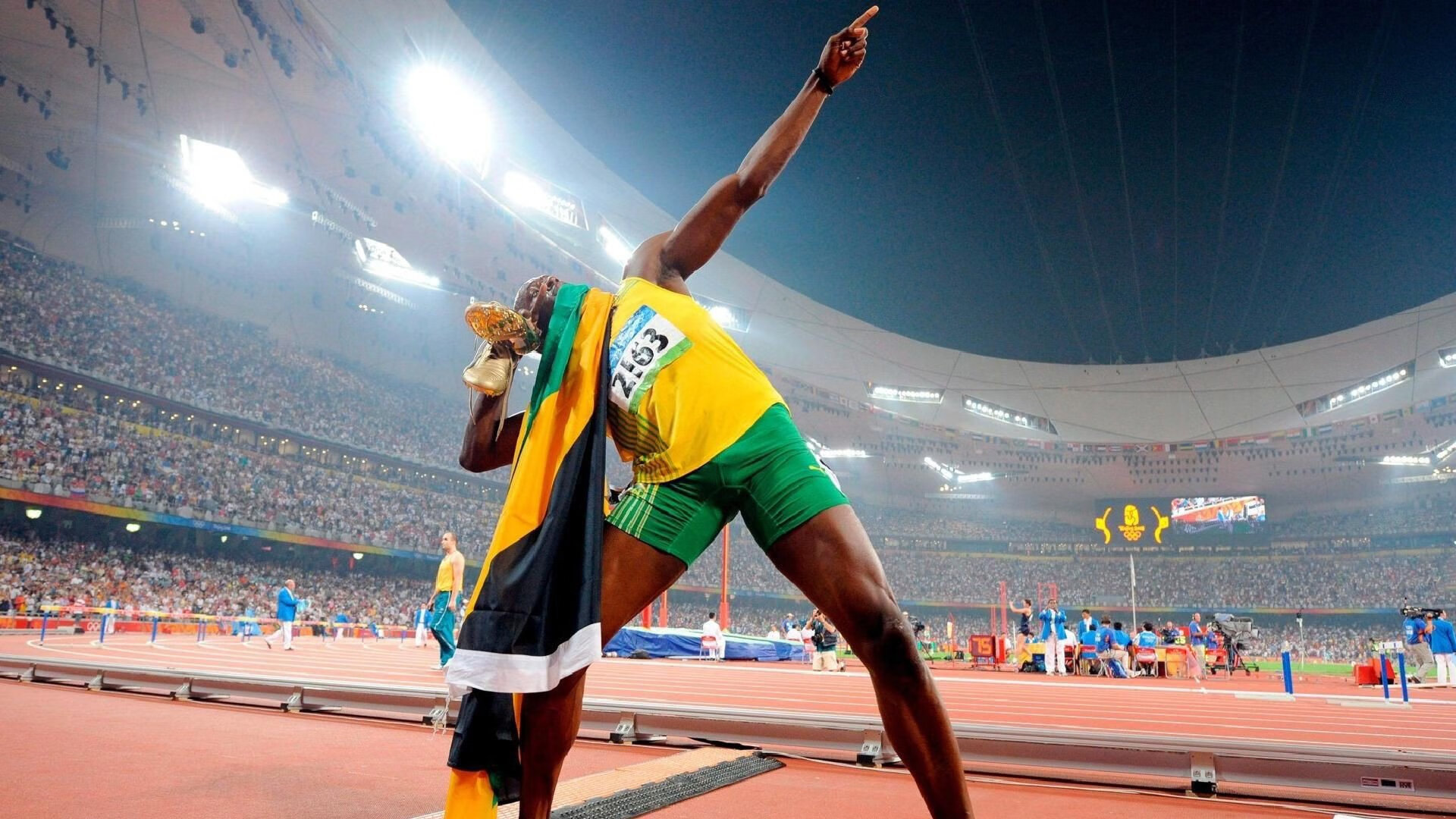 德甲争冠战之夜,梅西个人能力完全展现